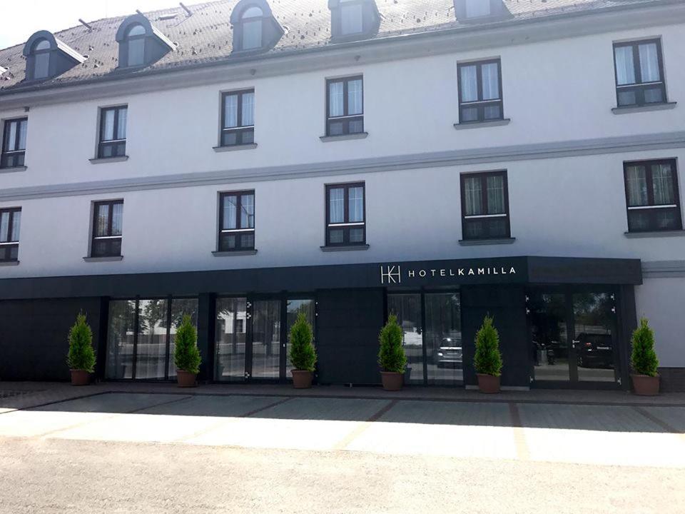 Hotel Kamilla Balmazújváros 외부 사진